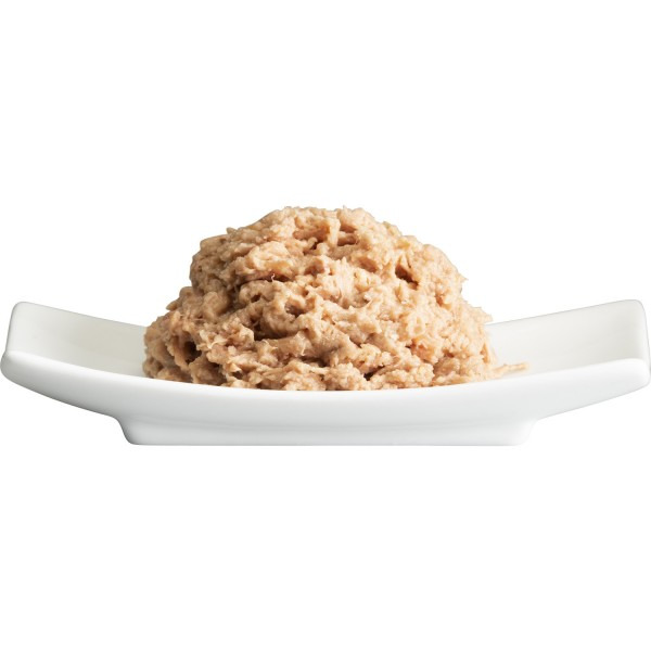 Catz finefood Nassfutter für Katzen, feine fleischige Konsistenz, hochwertig, 1 Portion auf weißem rechteckigem Teller.