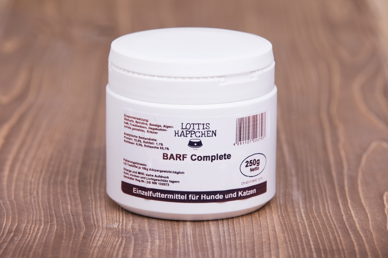 Lottis Häppchen BARF Complete, Einzelfuttermittel f. Hunde & Katzen, 250 g, mit Spirulina, Seealgen & Kräutern.