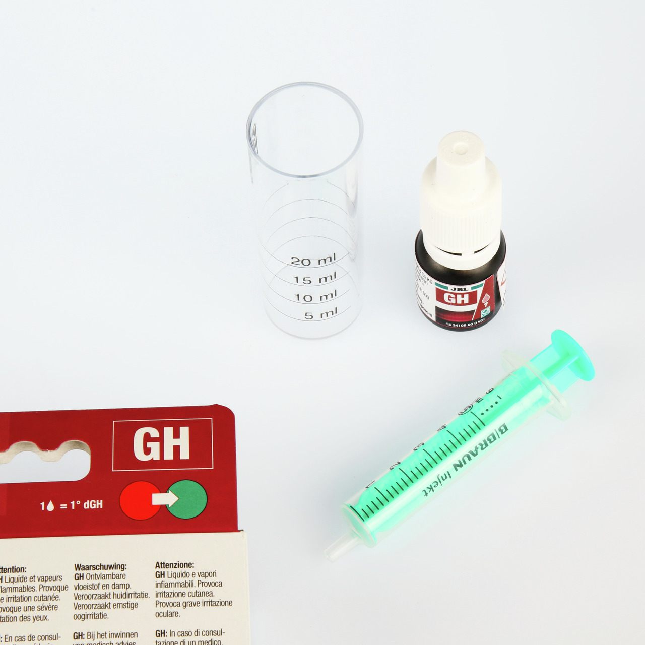 JBL GH-Test-Set für Aquarienbesitzer, zur Bestimmung der Gesamthärte, inkl. 10-ml-Testflasche, Spritze, Messbecher & Verpackung.
