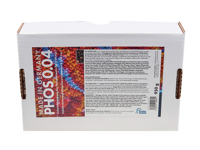 Das Bild zeigt die Verpackung des Produkts „FAUNA MARIN PHOS 0.04“, ein spezielles Granulat zur Entfernung von Phosphaten und Gelbstoffen aus Aquarienwasser. Zielgruppe sind Aquarienbesitzer. Die Verpackung ist weiß mit farbigen Details und enthält 950 g 