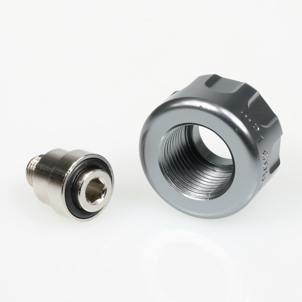 JBL ProFlora Adapt U-M, Zubehör für CO2-Düngung, silberner Metalladapter+graue Kunststoffmutter, für Aquaristik-Enthusiasten.