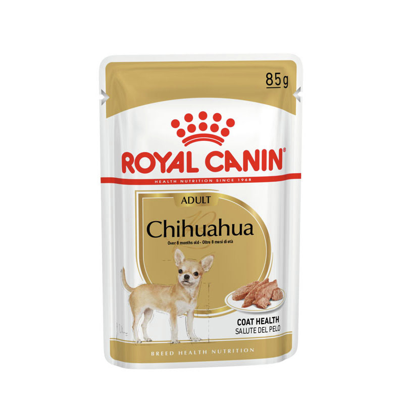 Das Bild zeigt eine Verpackung des Hundefutters „ROYAL CANIN Chihuahua Adult“ in einer 85 g Portionsgröße. Es ist speziell für ausgewachsene Chihuahuas ab 8 Monaten entwickelt. Die Geschmacksrichtung ist nicht explizit angegeben. Das Produkt fördert die F