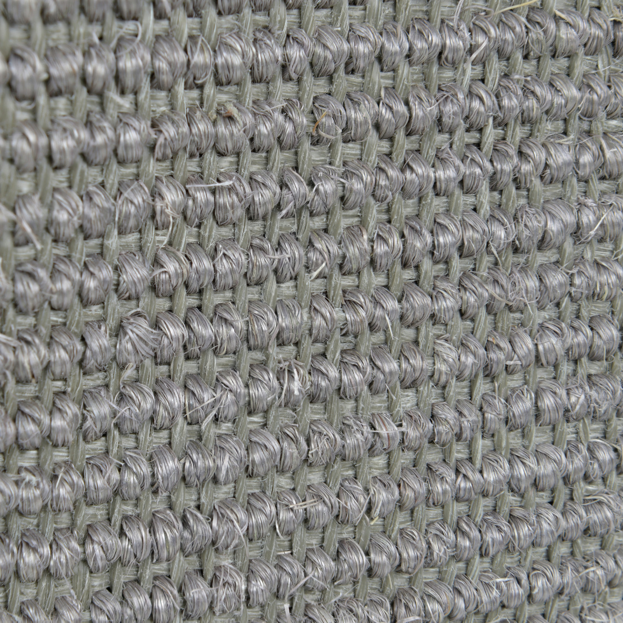 Gewebtes Material in Grau, robust u. strapazierfähig, ideal für Kratzbäume/Tiermatten. Gleichmäßige, grobe Textur.