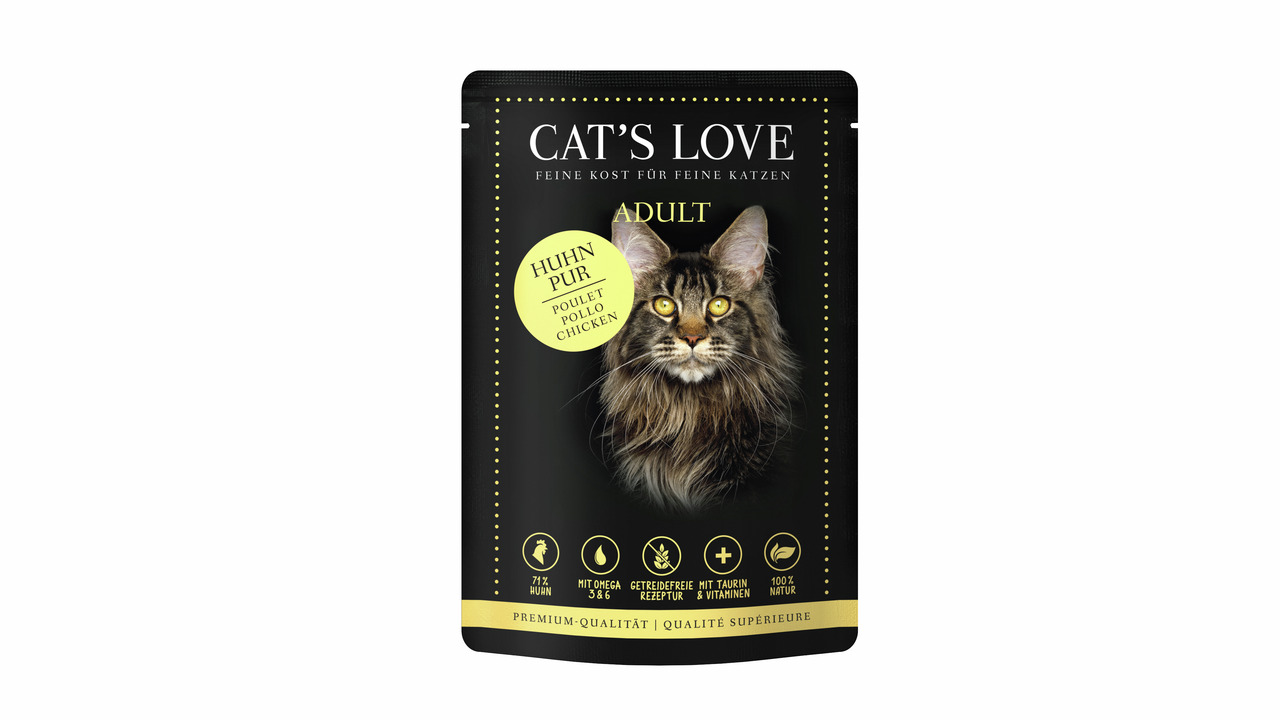 Das Bild zeigt eine schwarze Verpackung des Katzenfutters „Cat's Love – Feine Kost für feine Katzen“