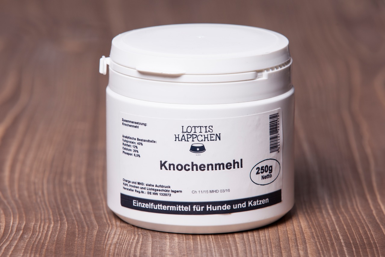 Lottis Häppchen Knochenmehl, Einzelfuttermittel für Hunde & Katzen, 250 g, liefert Kalzium & Phosphor für Haustiere.