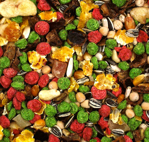 JR FARM Kleintierfutter, für Nager & Kaninchen, vielfältiger Geschmack, rote/grüne/gelbe Pellets, 4024344008825.