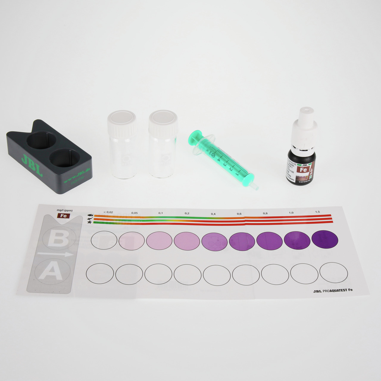 JBL PROAQUATEST Fe, Wassertest-Set f. Aquarien--Teichbesitzer, präzise Eisenanalyse, inkl. Reagenzien, Messbehälter, Spritze, Farbskala.