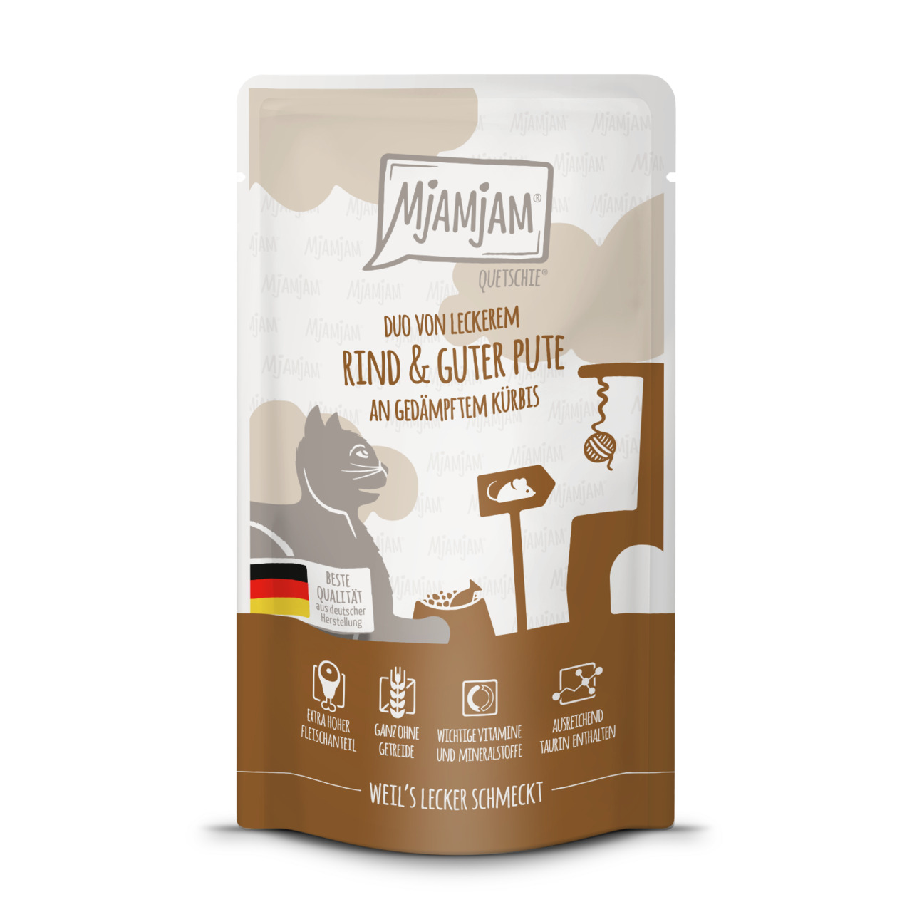 Das Bild zeigt eine braune Verpackung des Katzenfutters „Mjamjam Quetschie Duo von leckerem Rind & guter Pute an gedämpftem Kürbis“. Es richtet sich an Katzen und enthält extra hohen Fleischanteil, wichtige Vitamine und Mineralstoffe sowie ausreichend Tau