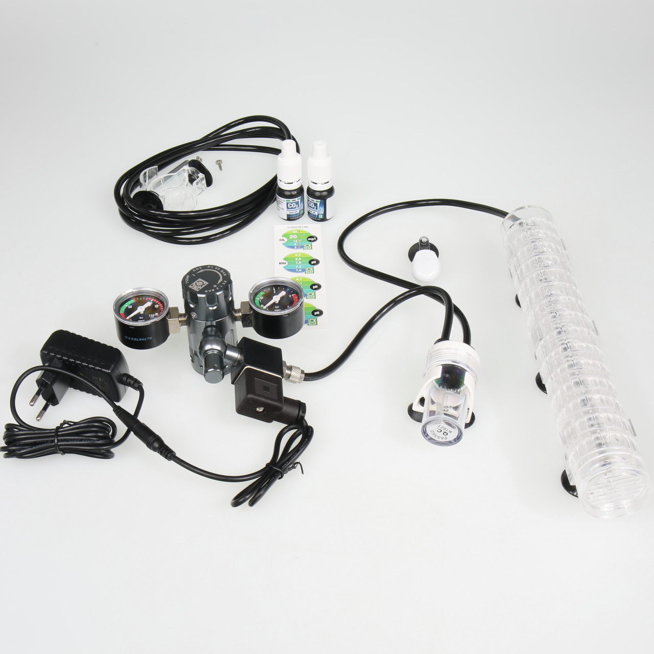 JBL ProFlora m2003 CO2-Düngesystem, für Aquarienbesitzer, fördert Pflanzenwachstum, inkl. Druckminderer, Reaktor, Schläuche, Testlösungen.