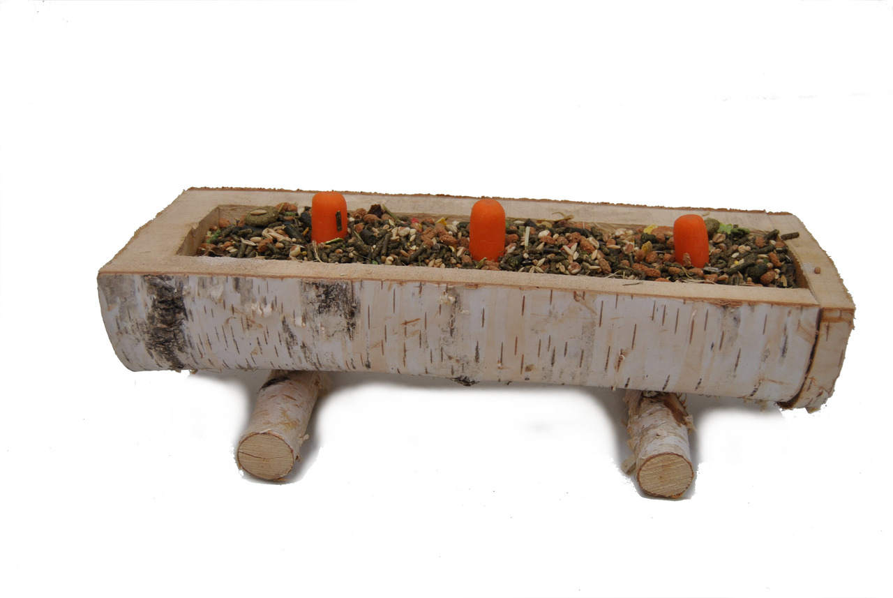 Ollesch Nager-Futterstation, für Kaninchen/Meerschweinchen, Birkenholz, Kräuter, Samen, Gemüse, 3 Karottenstücke, ca. 12 cm.