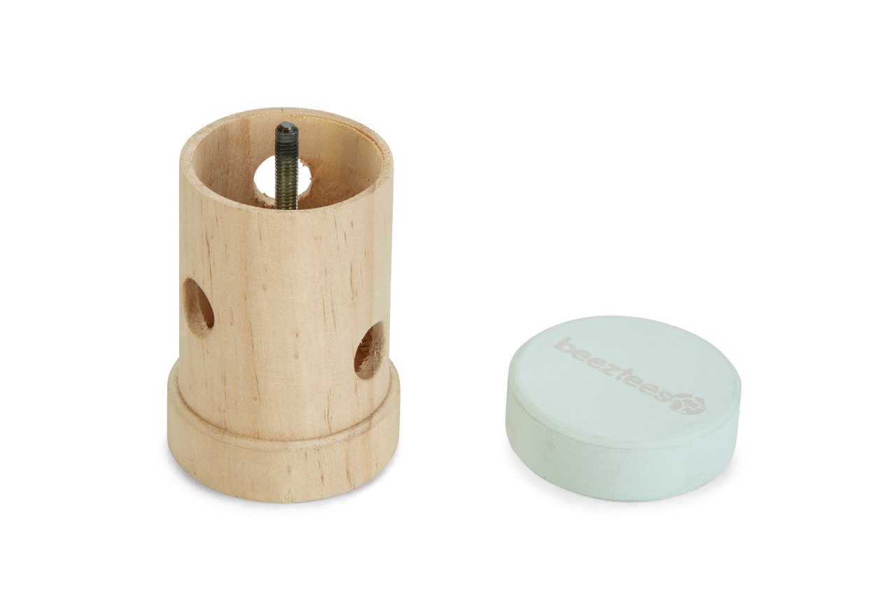 Beeztees Nagerholz m. Mineralstein, für Kleintiere (Kaninchen/Meerschweinchen), Zahnpflege, Mineralstoffe, natürl. Holz, weiß.