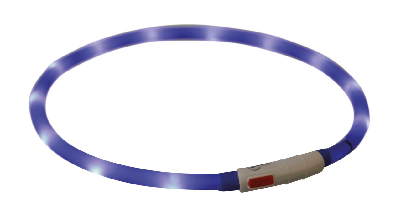 Das Bild zeigt das TRIXIE USB Leuchthalsband für Hunde in der Farbe Blau. Es ist speziell für Hunde entwickelt und sorgt für bessere Sichtbarkeit bei Dunkelheit. Das Halsband ist mit LEDs ausgestattet, die gleichmäßig leuchten. Es ist wiederaufladbar über