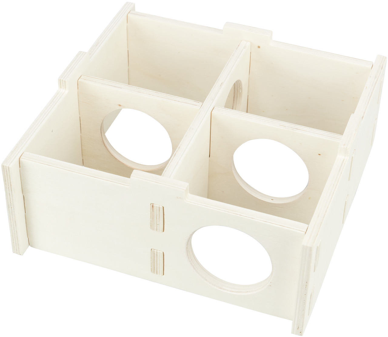 Holzspielzeug von TRIXIE für Kleintiere, speziell für Hamster und Mäuse. Das Produkt ist ein naturbelassenes Holzlabyrinth mit vier Kammern und runden Öffnungen, das zur Beschäftigung und Förderung des natürlichen Spiel- und Erkundungsverhaltens dient. Ma
