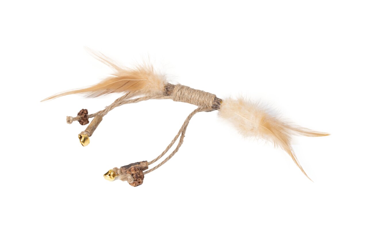 Katzenspielzeug Quapas: beige Federn an robustem Seil, Glöckchen, für alle Altersgruppen, fördert Bewegung & Spieltrieb.