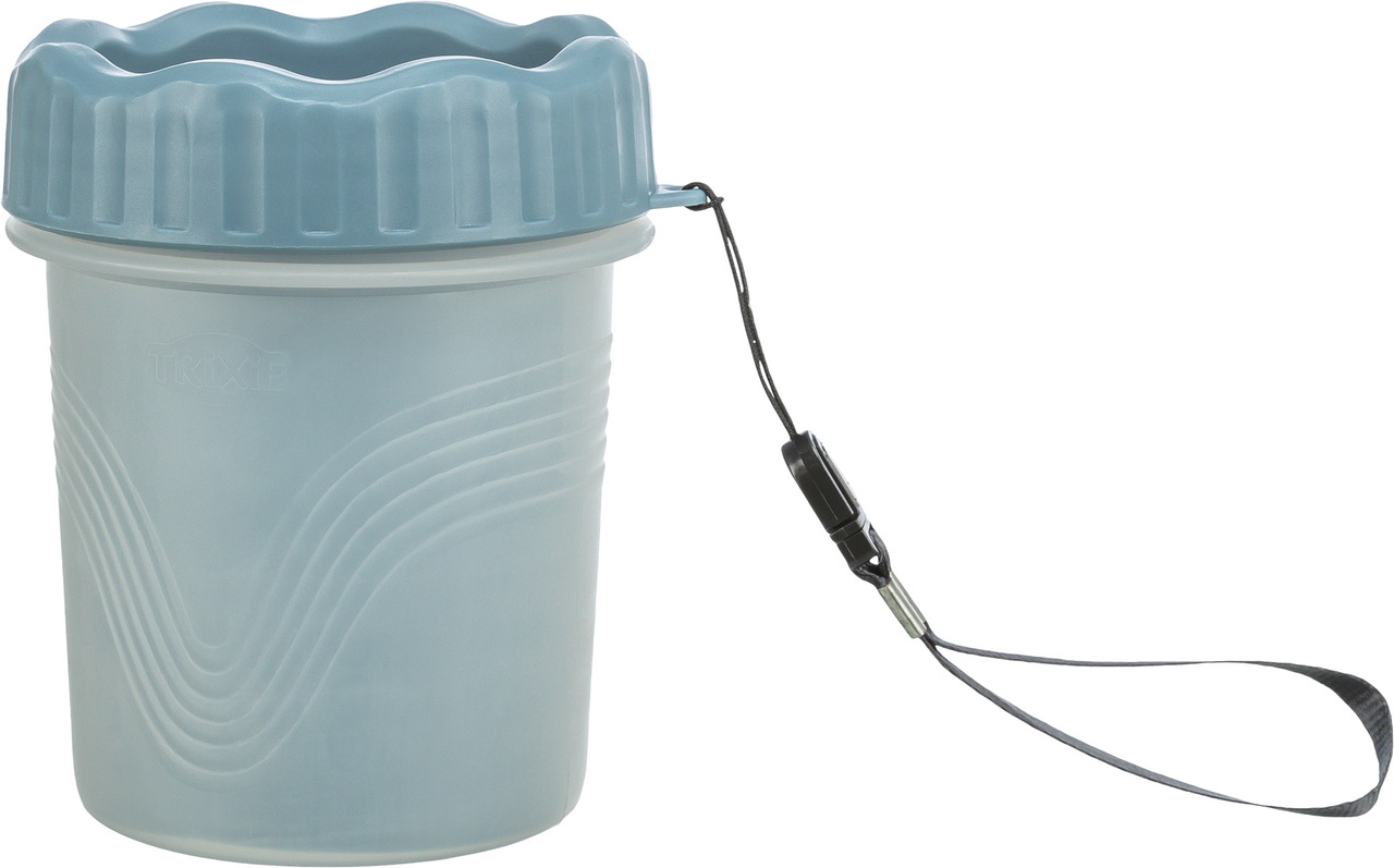 TRIXIE Pfotenreiniger für Hunde, hellblau, mit Lamellen u. Handschlaufe, praktisches Zubehör zur Reinigung von Hundepfoten.