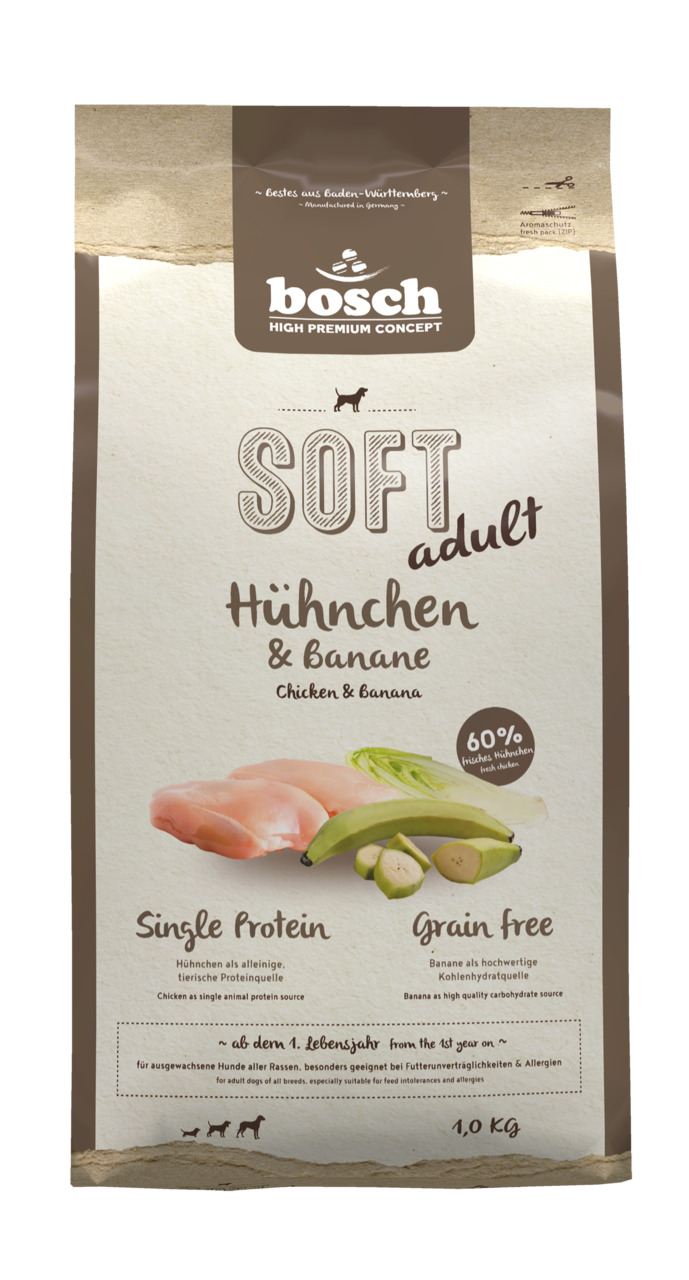 Das Bild zeigt eine Verpackung des Hundefutters „bosch Soft Adult Hühnchen & Banane“ der Marke bosch Tiernahrung. Es handelt sich um ein getreidefreies Alleinfuttermittel für ausgewachsene Hunde aller Rassen. Die Geschmacksrichtung ist Hühnchen und Banane