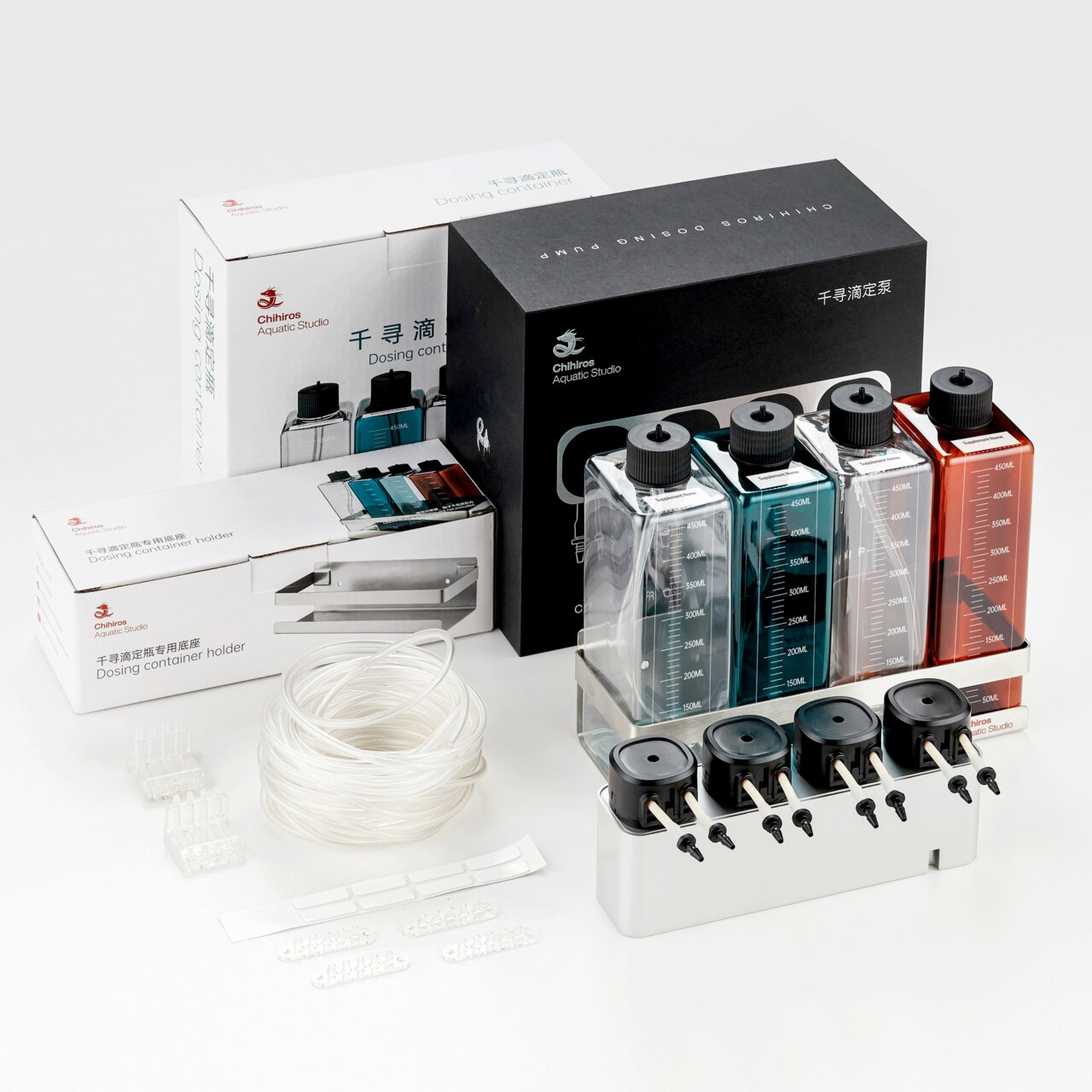 Chihiros Dosing Pump Set: Präzises Dosiersystem für Aquarien, 4 Behälter (500 ml), Zubehör, ideal für Nährstoffdosierung.
