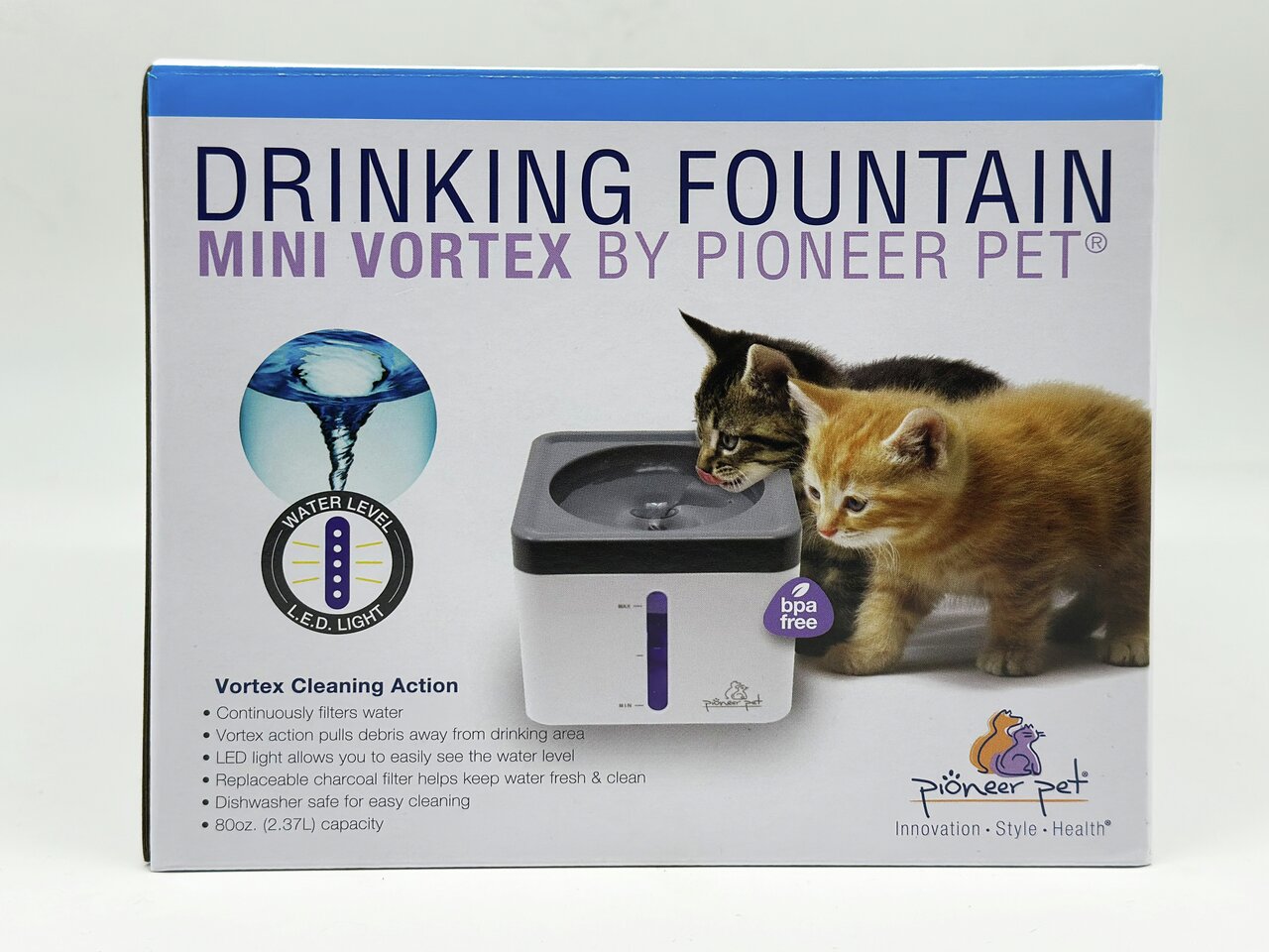 Trinkbrunnen Mini Vortex von Pioneer Pet für Katzen, BPA-frei, LED-Wasserstandsanzeige, 2,37 l Fassungsvermögen.