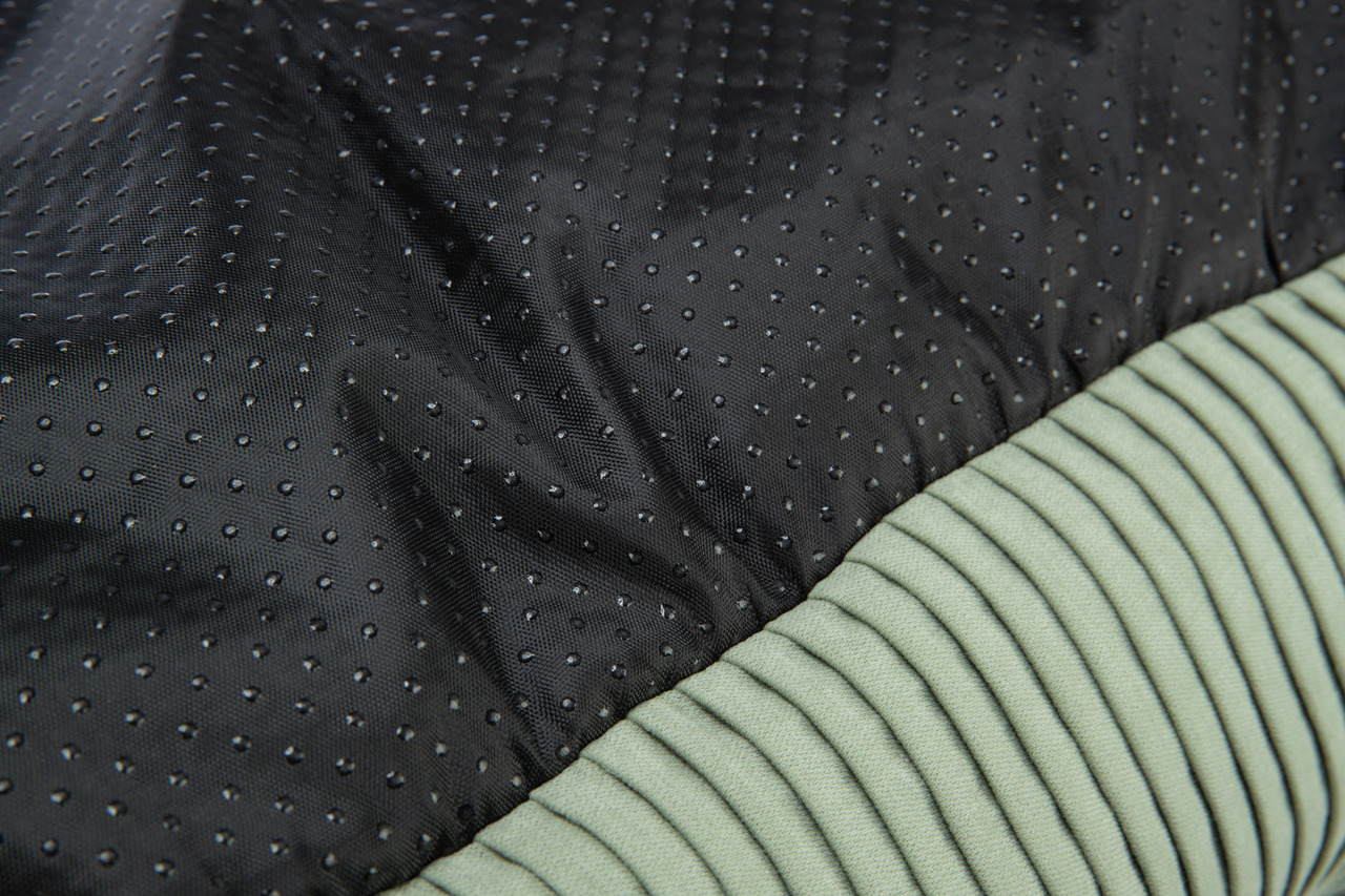 TRIXIE Hundebett, für alle Hunde, rutschfest, olivgrüner Stoff, Komfort & Sicherheit, EAN: 4047974376904.