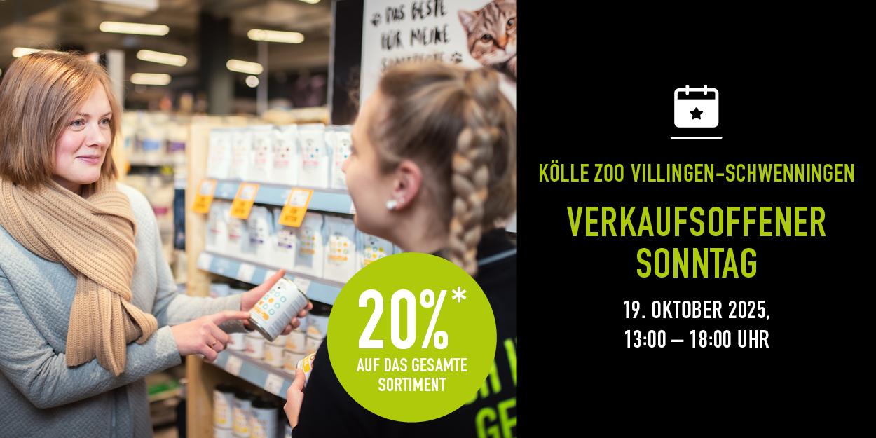 Kundin erhält Beratung im Zoofachgeschäft, Hinweis auf 20% Rabatt.