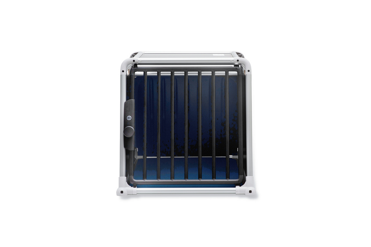 4pets ProLine Hundetransportbox, für Hunde, robustes Alu, schwarze Gitterstäbe, blaue Rückwand, sicherer Transport im Auto.