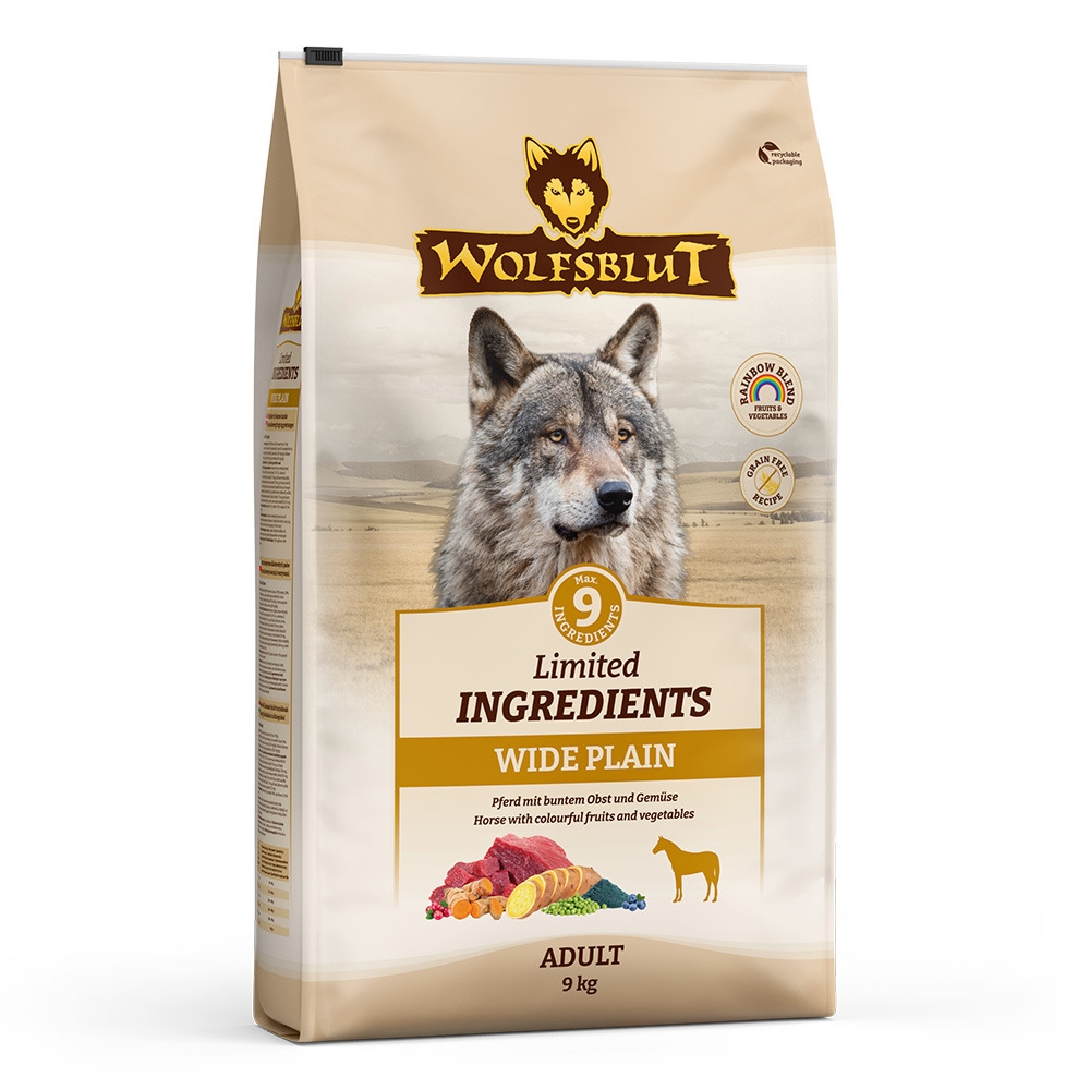 Das Bild zeigt einen 9-kg-Sack Hundefutter der Marke Wolfsblut mit der Sorte "Wide Plain". Das Produkt ist für ausgewachsene Hunde (Adult) geeignet und enthält Pferd mit buntem Obst und Gemüse. Es handelt sich um ein getreidefreies Rezept mit maximal 9 Zu