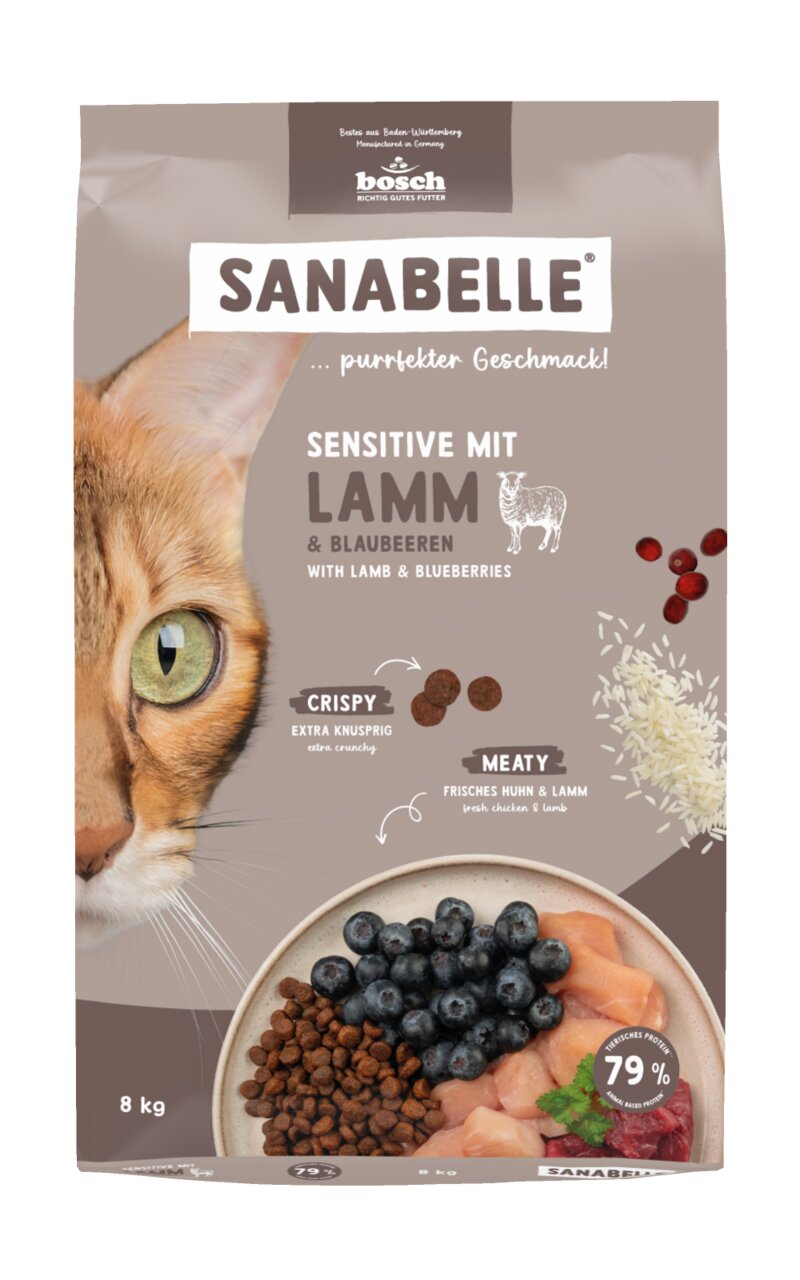 Sanabelle Sensitive Katzenfutter, 8 kg, für sensible Katzen, Lamm & Blaubeeren, 79 % tierische Proteine, „purrfekter Geschmack“.