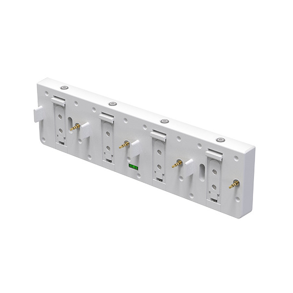 Weißes Montagepanel Ecotech, 6 Halterungen, goldfarbene Schrauben/Clips, präzise Bohrungen, robust, für prof. Installationen.