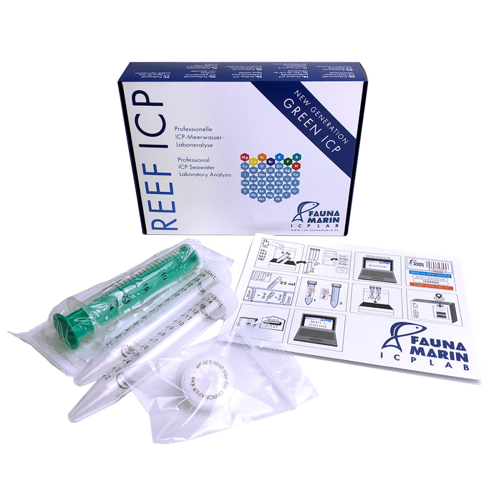 Das Bild zeigt das Produkt "FAUNA MARIN REEF ICP" für die professionelle Meerwasser-Laboranalyse. Zielgruppe sind Aquarienbesitzer, die die Wasserqualität ihres Riffaquariums überprüfen möchten. Enthalten sind eine Spritze, Röhrchen und Anleitungen. Verpa