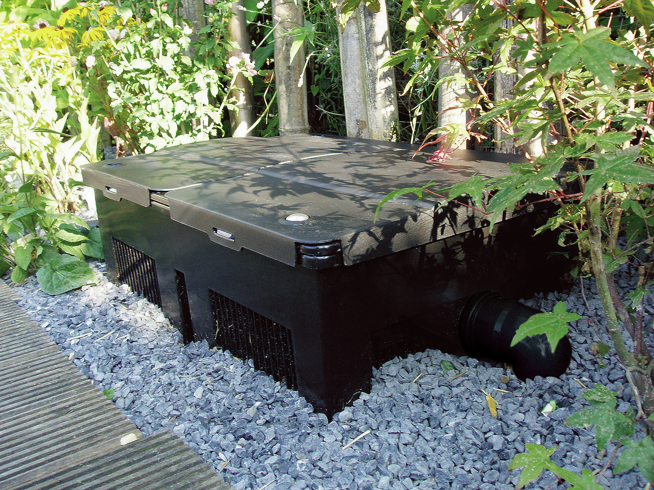 Oase BioSmart 16000 Teichfilter, für Gartenteiche, sorgt für klares Wasser (mechanisch+biologisch), ideal für Teichbesitzer.