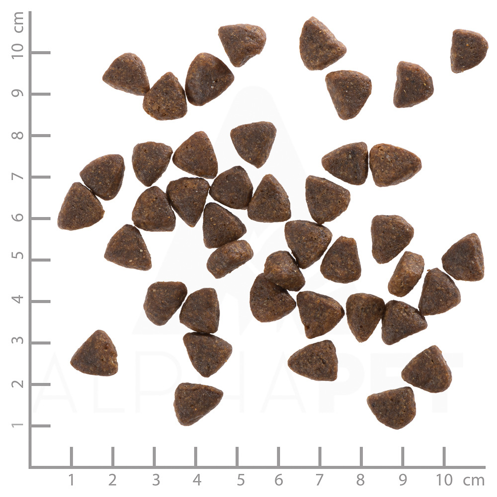 Wolfsblut Trockenfutter für Hunde, braune Kroketten in Dreiecksform, gleichmäßige Größe (1-10 cm), Menge nicht vollständig sichtbar.