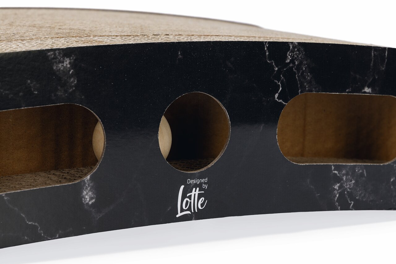 Designed by Lotte Katzenspielzeug, Zielgruppe: Katzen, Geschmacksneutral, Fördert Spieltrieb, Maße: auf Bild nicht sichtbar.