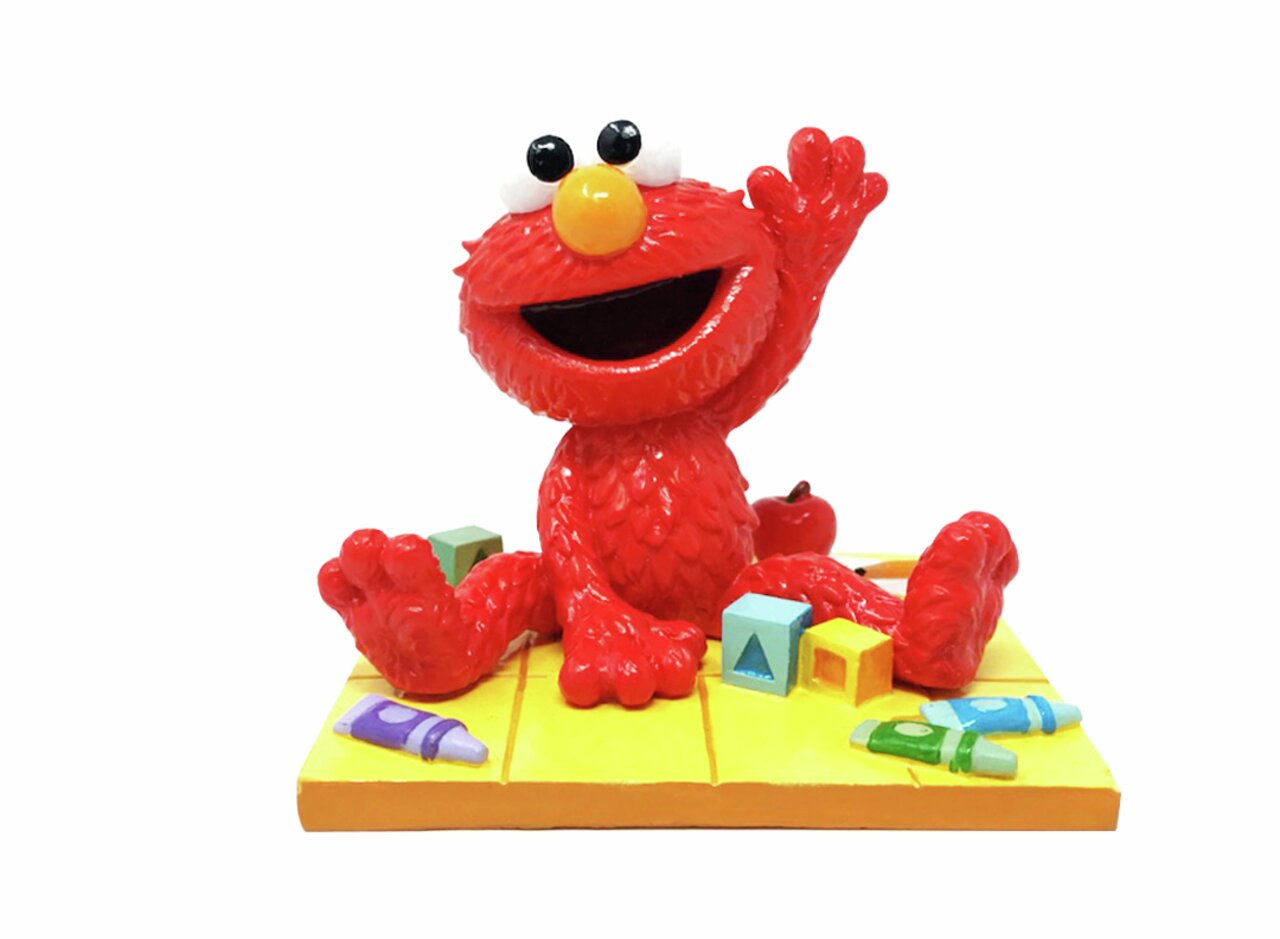 Pennplax Sesame Street Elmo Aquarium-Dekofigur für Aquarien, roter Elmo sitzend mit Bauklötzen und Buntstiften.