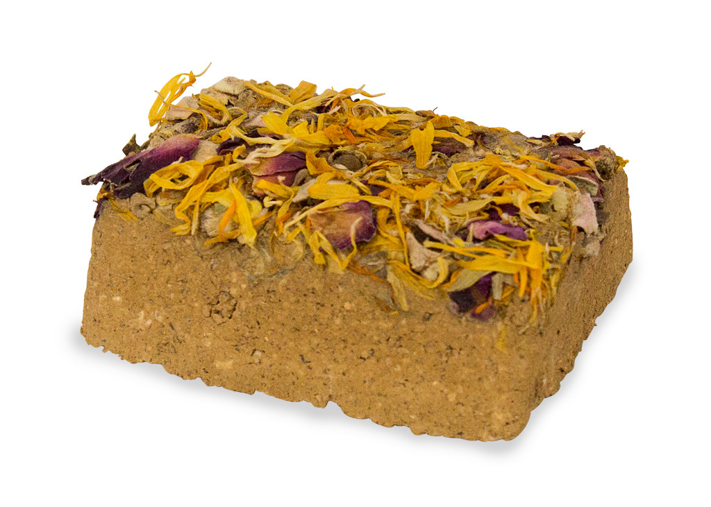 JR FARM Snackblock, für Kaninchen & Meerschweinchen, Heu mit Ringelblumen & Rosen, fördert Zahnpflege, ca. 140 g.