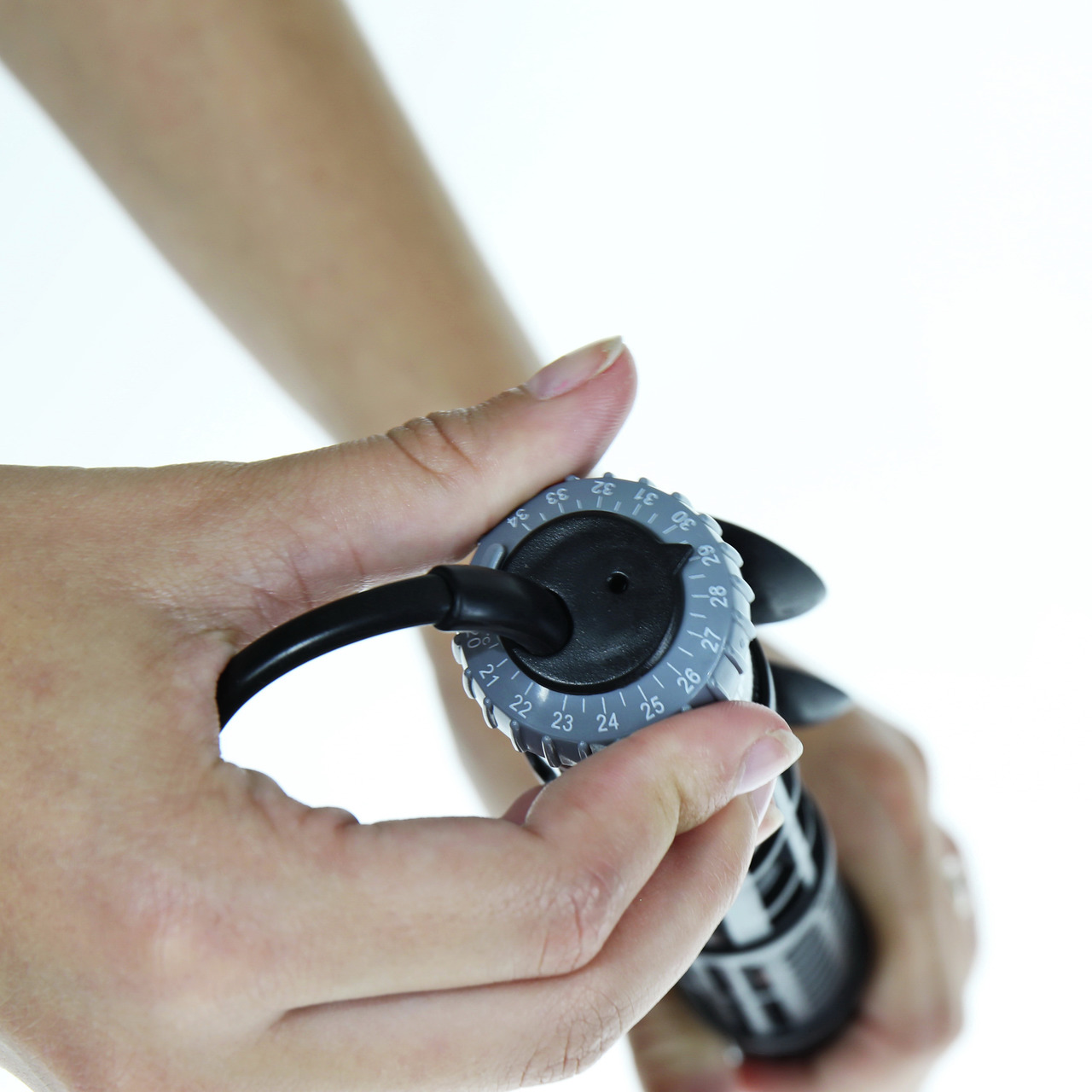 JBL ProTemp S 200 Aquarium-Heizer, präzise Temp.regelung 20-34°C, für Aquarien, ideal für Fische & Pflanzen.