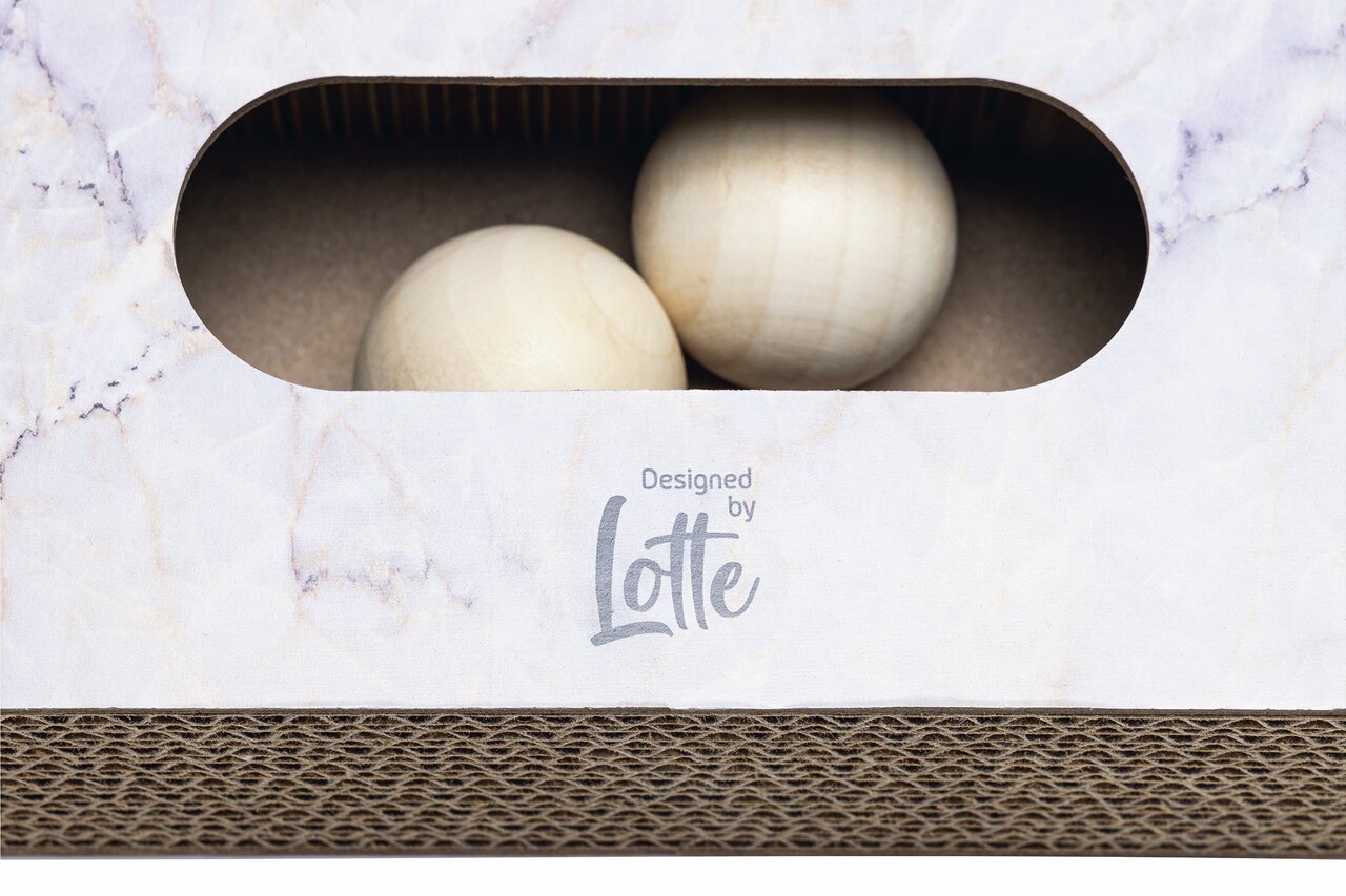 Designed by Lotte Katzenspielzeug, Zielgruppe: Katzen, Material: Holz, Maße erkennbar: Nein, für lange Spielfreude und Beschäftigung.