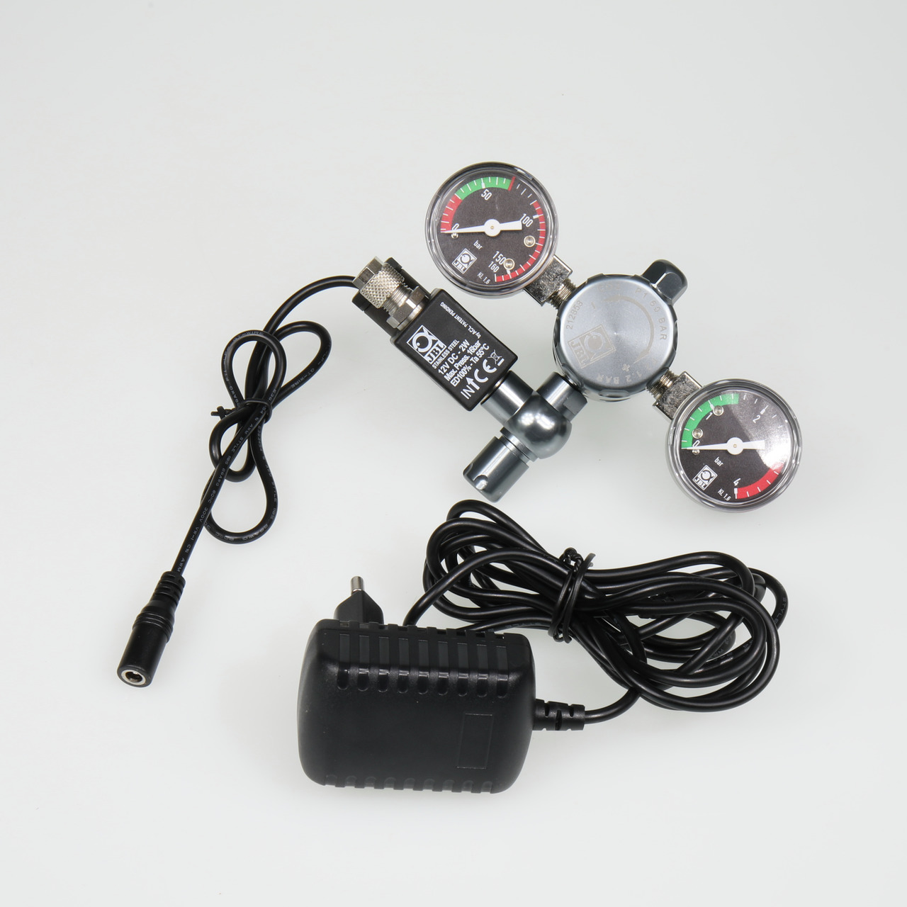 JBL ProFlora CO2-Druckminderer, Aquarien, präzise CO2-Dosierung, Magnetventil, 2 Manometer, Pflanzenwachstum, gesunde Wasserwerte.