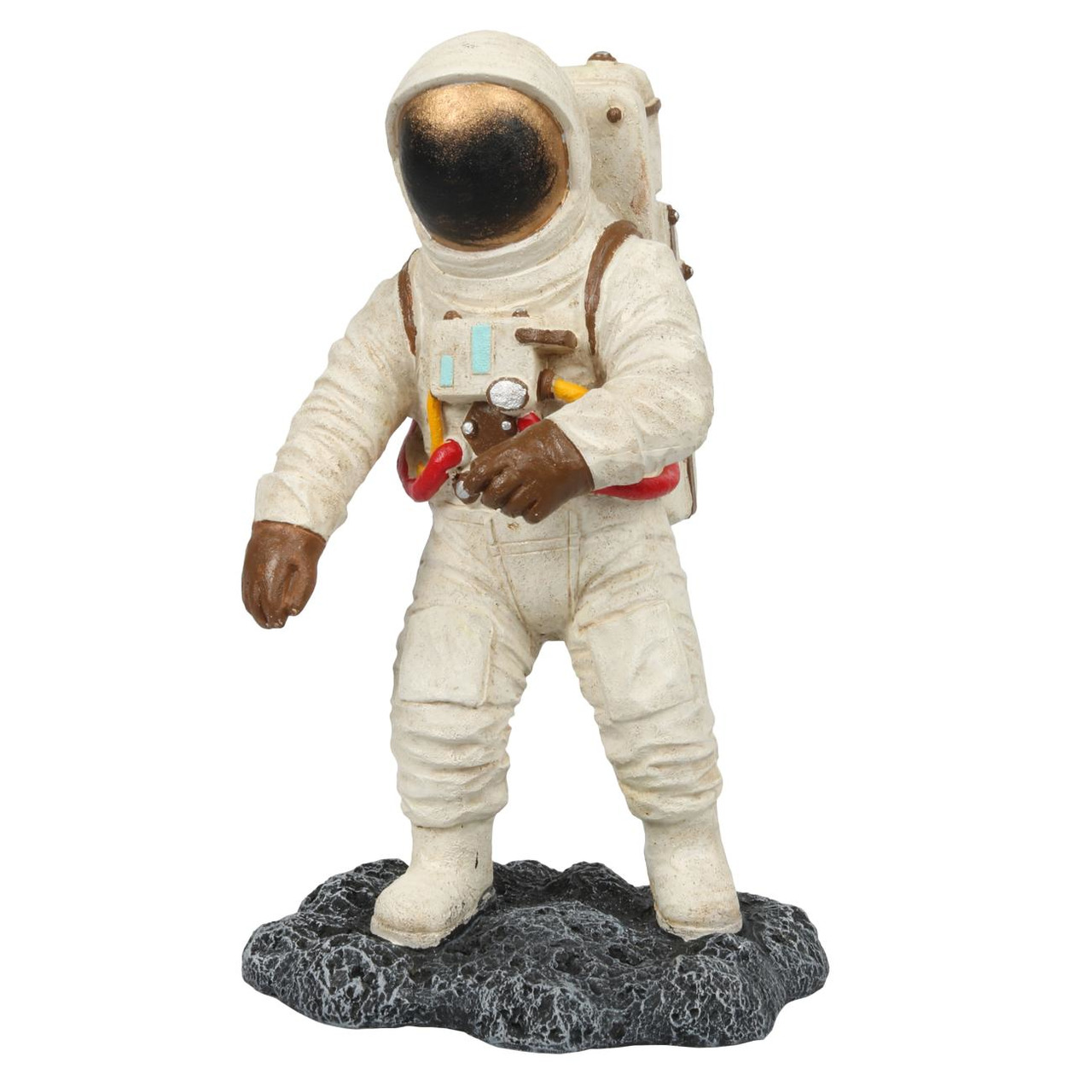 Das Bild zeigt eine detailreiche Aquarium-Dekoration der Marke AQUA DELLA in Form eines Astronauten. Die Figur trägt einen weißen Raumanzug mit goldfarbenem Helm und steht auf einer grauen, mondähnlichen Oberfläche. Geeignet für Aquarienliebhaber, die ein