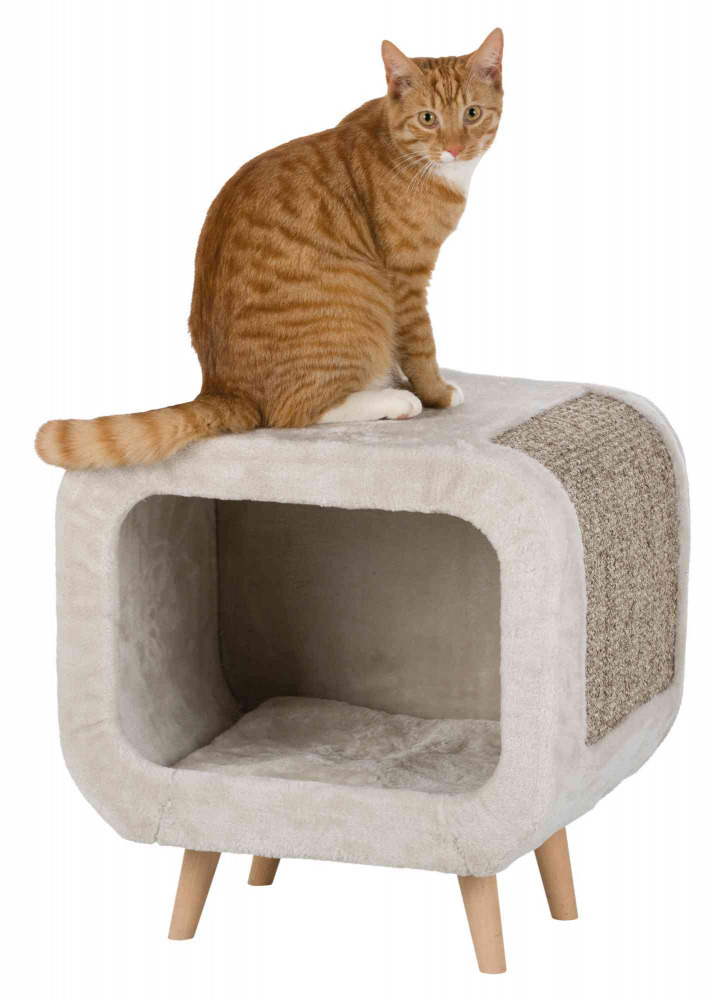 Das Bild zeigt einen rot getigerten Hauskater, der auf einem modernen Katzenmöbelstück der Marke TRIXIE sitzt. Das Produkt ist ein Katzenhaus mit integriertem Kratzbereich, geeignet für Katzen jeden Alters. Es besteht aus weichem Plüsch und robustem Sisal