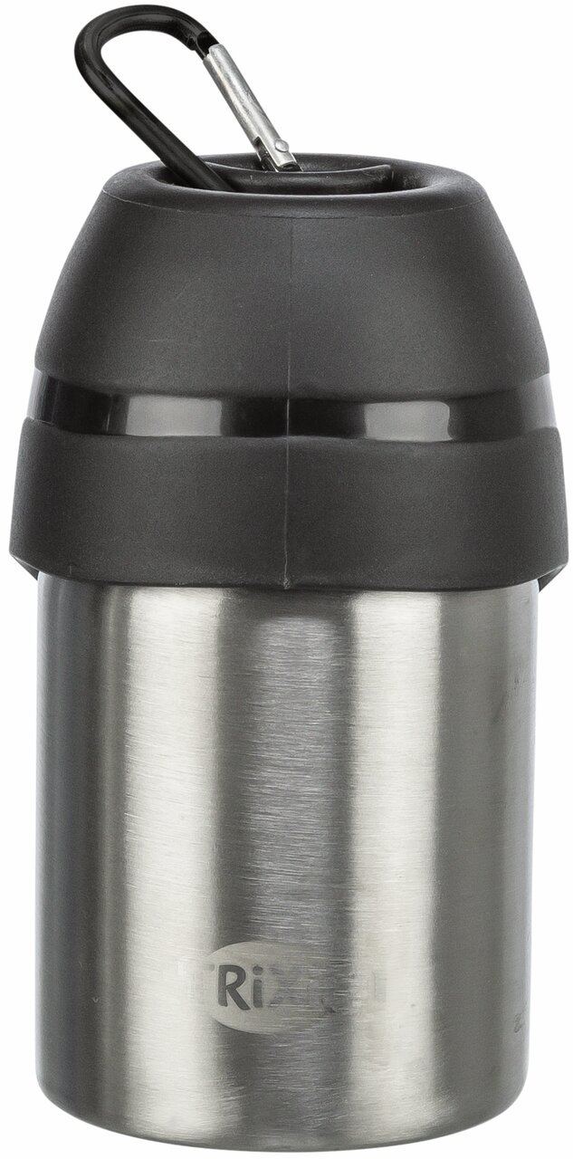 Auf dem Bild ist die TRIXIE Edelstahl-Trinkflasche mit integriertem Napf für Hunde zu sehen. Sie richtet sich an Hundebesitzer, die unterwegs eine praktische Lösung für die Wasserversorgung ihrer Tiere suchen. Die Flasche hat ein Fassungsvermögen von ca. 