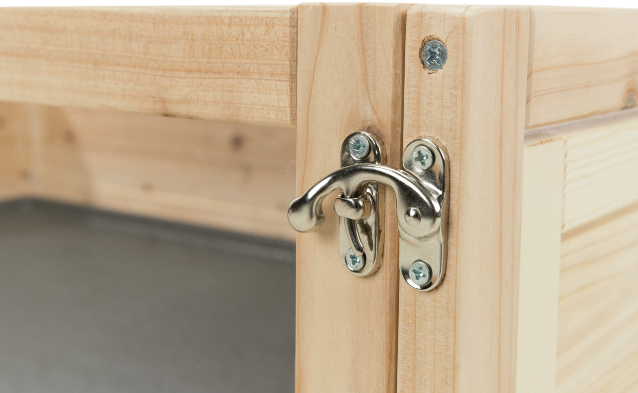TRIXIE Kleintierstall aus Holz, Metallverschluss, für Kaninchen/Meerschweinchen, robust, naturbelassen, ideal außen.