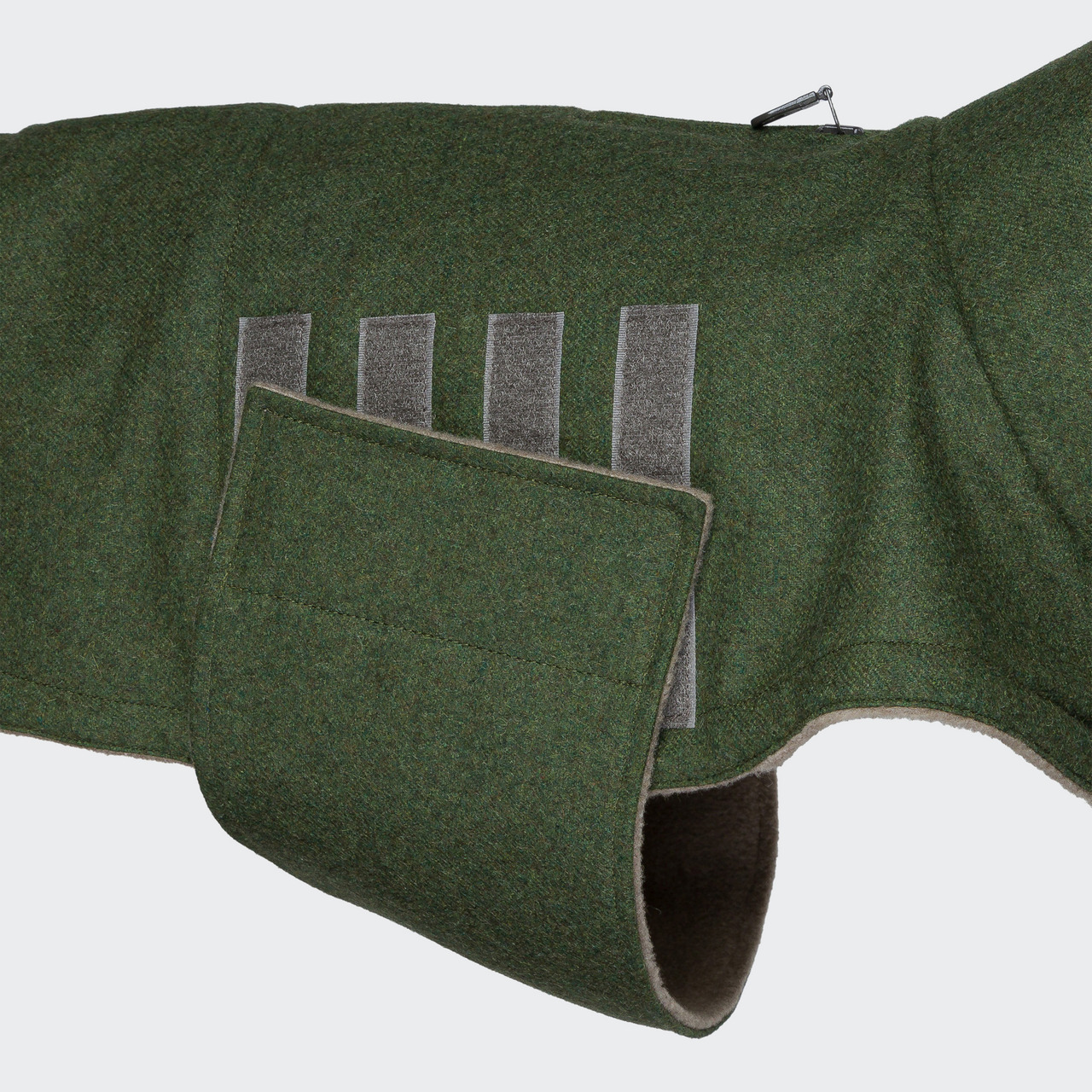Hundemantel Cloud7 "Brooklyn", Grün, Wollstoff, Klettverschlüsse, für alle Hundegrößen, Schutz vor Kälte.