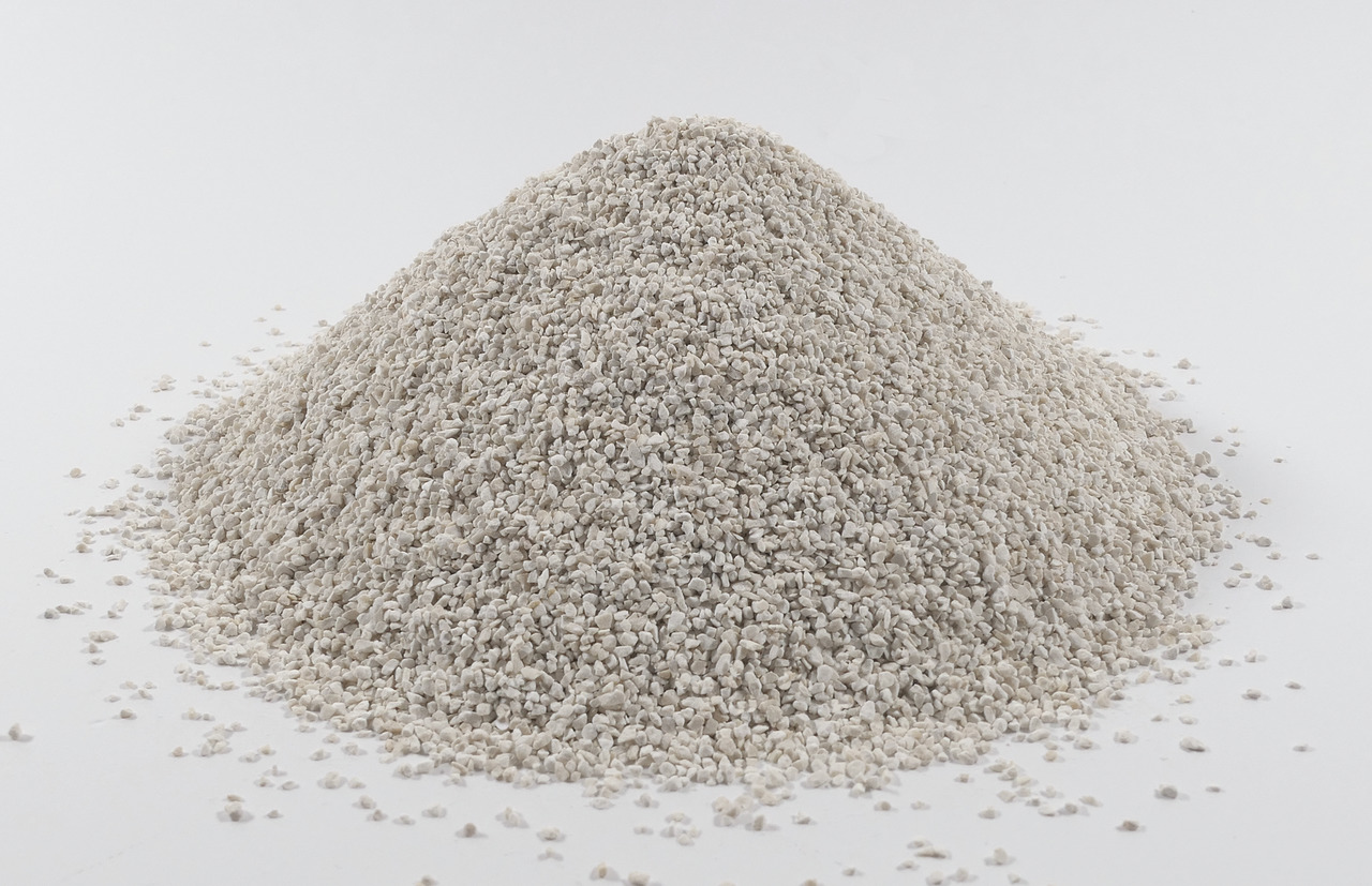 Orbit Katzenstreu, für Katzenhalter, Hygiene in Katzentoiletten, bindet Gerüche, absorbiert Flüssigkeiten, feine Granulate.