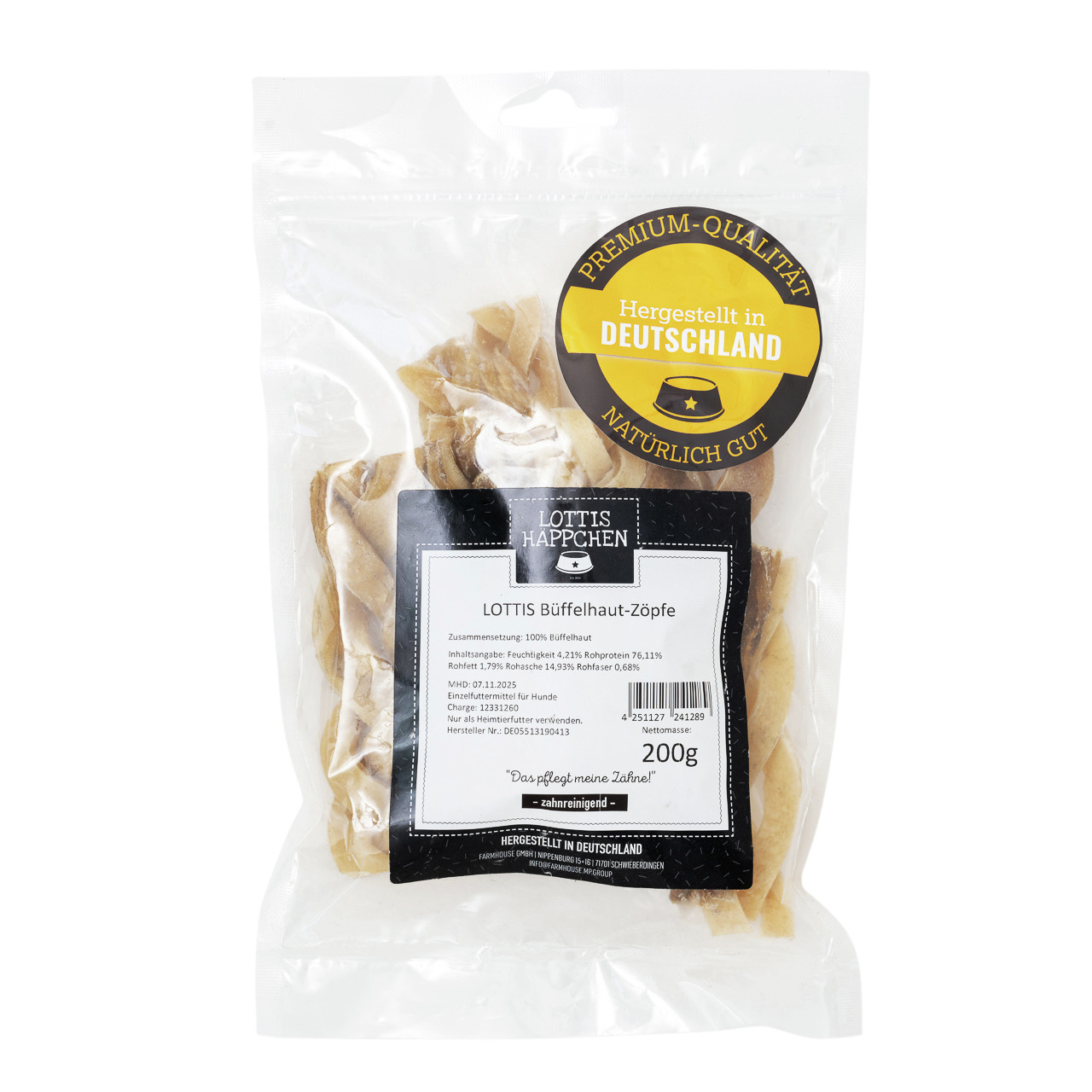 Das Bild zeigt eine transparente Verpackung des Produkts „LOTTIS Häppchen Büffelhaut-Zöpfe“ der Marke LOTTIS HÄPPCHEN. Es handelt sich um einen Kausnack für Hunde, hergestellt aus 100 % Büffelhaut. Die Verpackung enthält 200 g und trägt das Siegel „Premiu