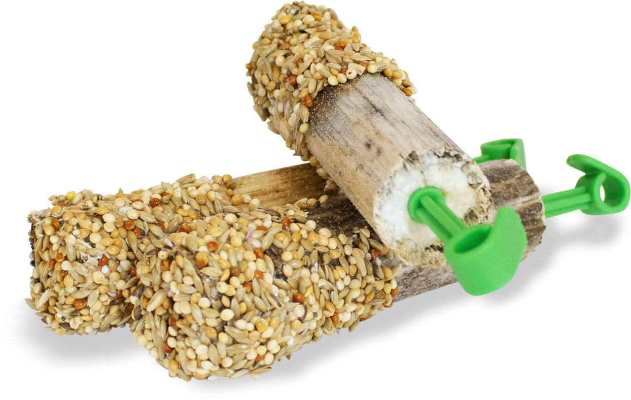 JR FARM Nager-Snack Holzrolle mit Saaten, für Hamster, Meerschweinchen & Kaninchen, Beschäftigung, natürl. Nagetrieb, ca. 1 Rolle.