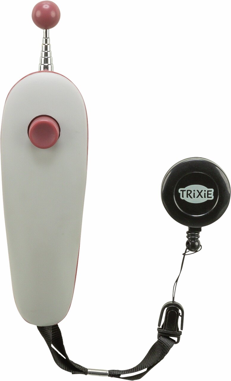 Das Bild zeigt den TRIXIE Target Stick mit integriertem Clicker, ein Trainingsgerät für Hunde und andere Haustiere. Der weiße Stick mit rotem Knopf und ausziehbarer Teleskopstange ist ideal für präzises Training. Der schwarze Clip mit TRIXIE-Logo ermöglic