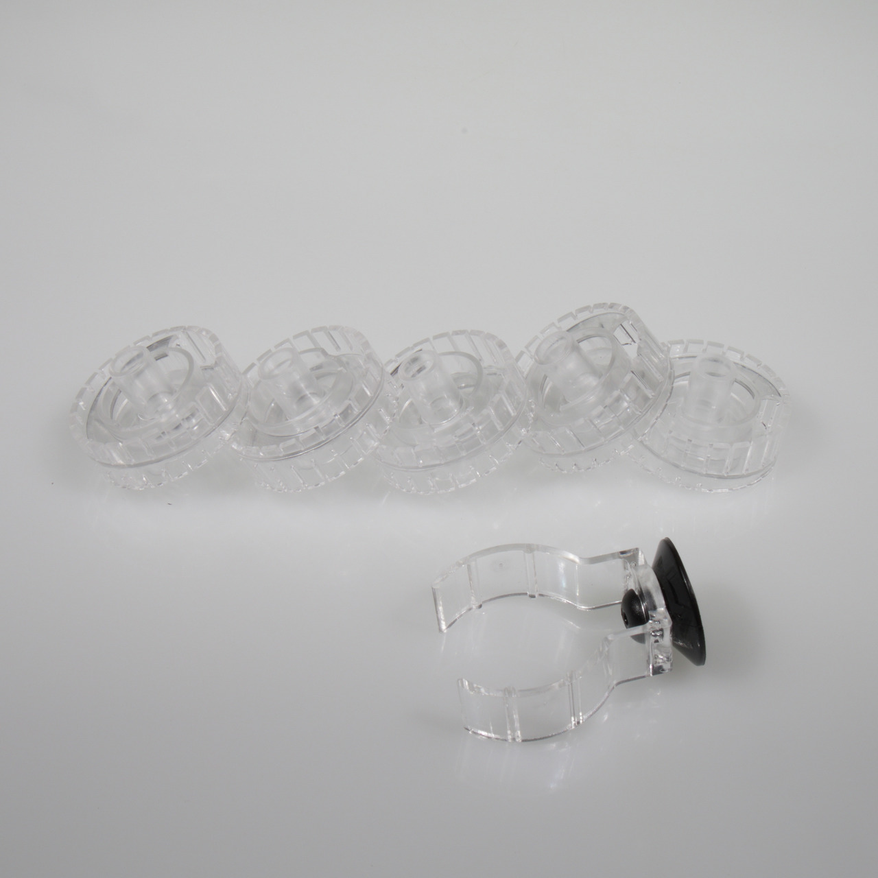 JBL ProFlow u500 Saugnapf-Set, für Aquarienbesitzer, zur Befestigung von Schläuchen-Geräten, 5 Saugnäpfe + Halterung mit schwarzem Saugnapf.