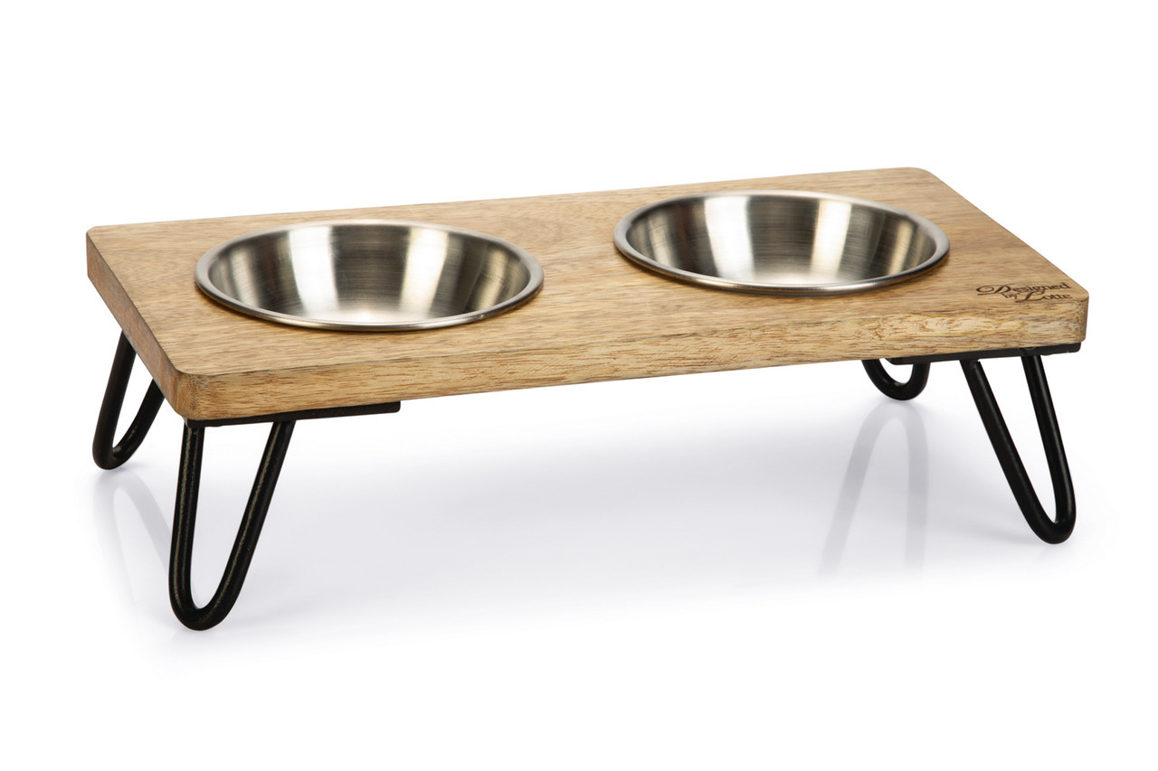 Designed by Lotte" Futterstation, Hunde & Katzen, Holzgestell, 2 Edelstahlnäpfe, modern, Futter/Wasser, stabil, Metallbeine.;https://pim.mp.group/KoelleZoo/volumes/jtl_images/666/667/139983/8712695178453_12.jpg;2;DBL Holz Katzennapf Set Linga 31x16x10cm B