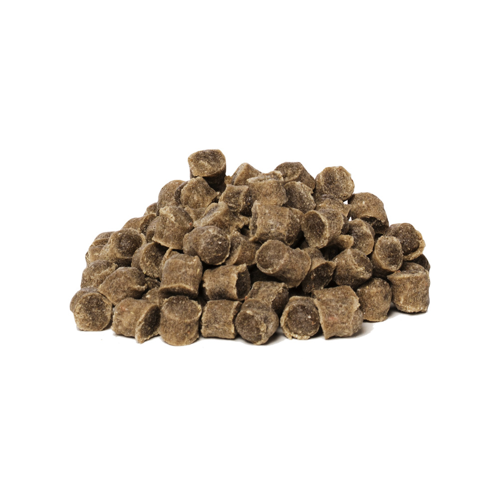 Chewies Trainingshappen Wild, für Hunde, braune runde Leckerlis, ideal fürs Training, schmackhafte Belohnung, EAN 4260101769824.