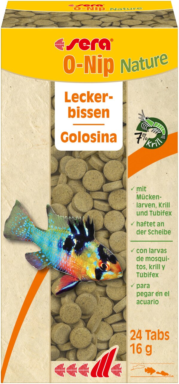 sera O-Nip Nature, Fischfutter f. Zierfische, 24 Tabletten (16 g), mit Mückenlarven, Krill & Tubifex, haftet an Aquarienscheibe.